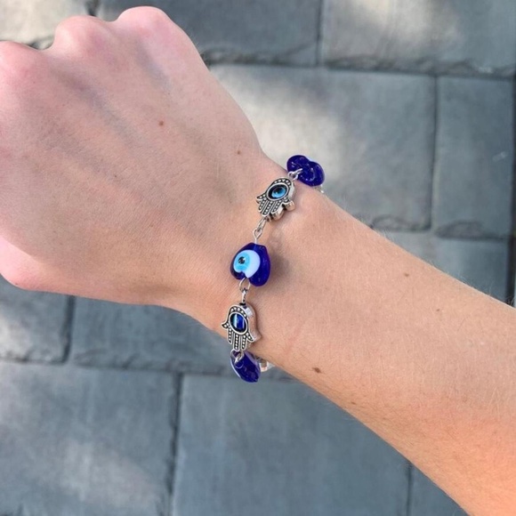 Jewelry - Evil Eye and Hamsa Bracelet